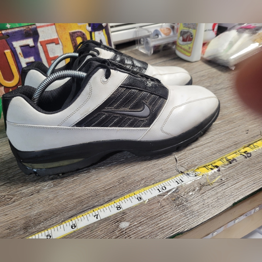 Nike‎ Heritage Golf Shoes Classic White and Black Size 11.5 Mens